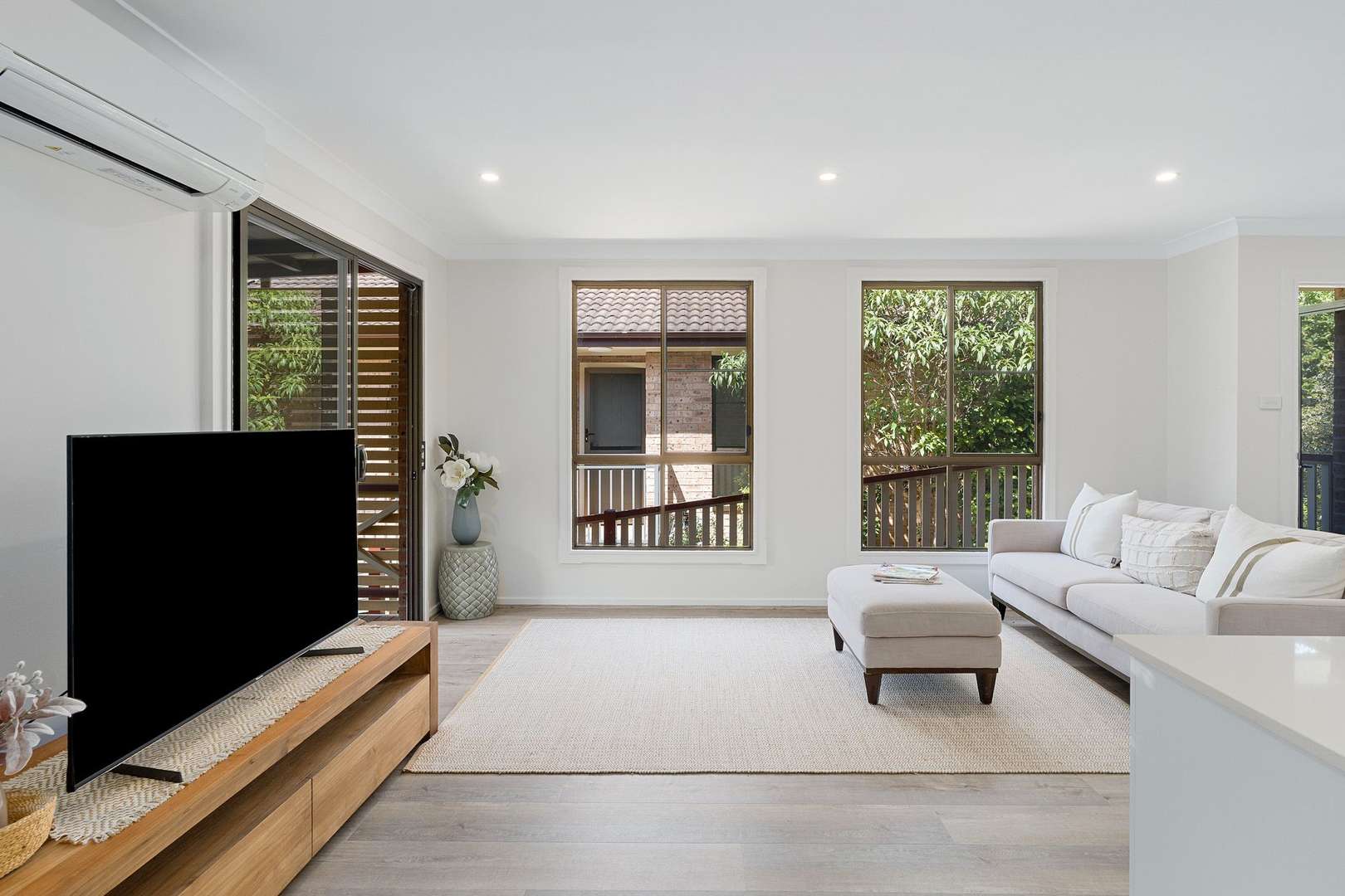 Spacious 2 Bedroom Home in a secluded setting