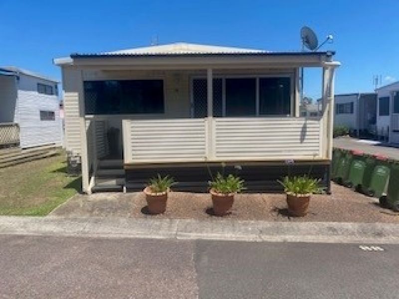 Neat & Tidy 1 Bedroom Home with views