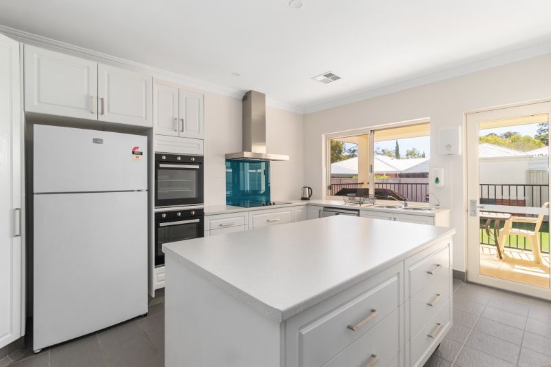 UNDER OFFER - Very Homely and Inviting Villa