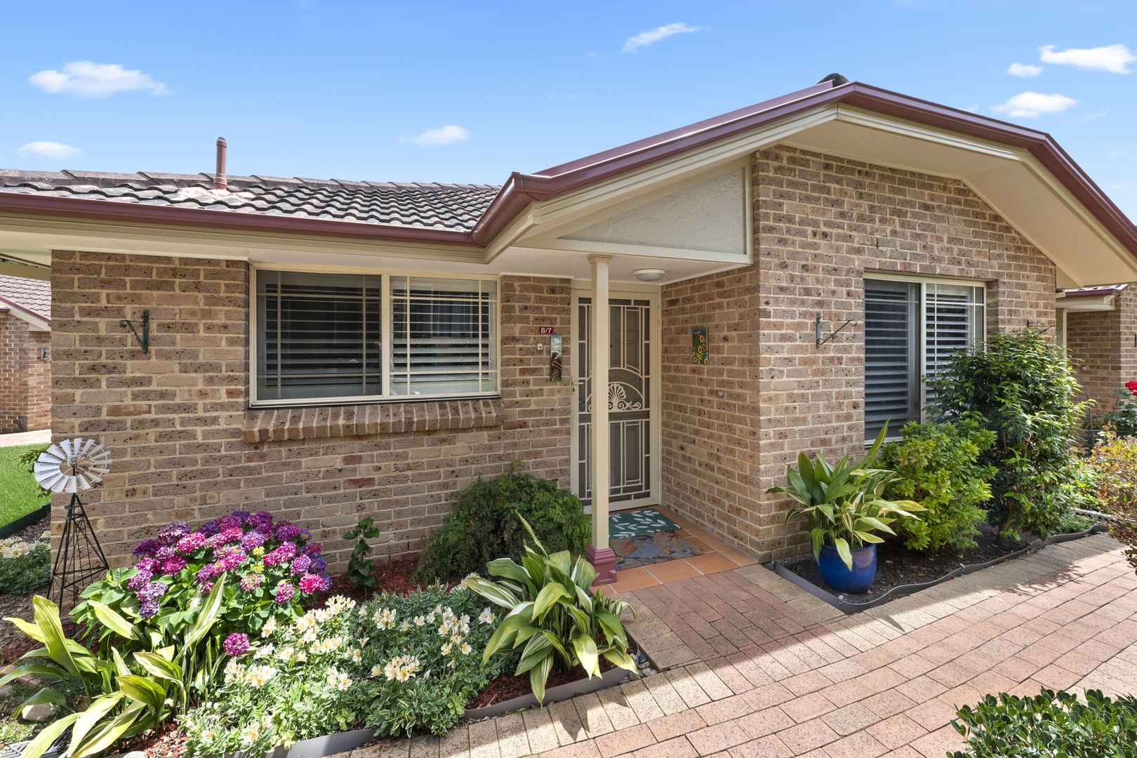 One Of The Best Villas In Mountainview Retreat!     