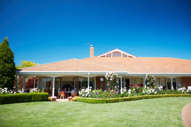 Two-bedroom villa in a lovely garden setting