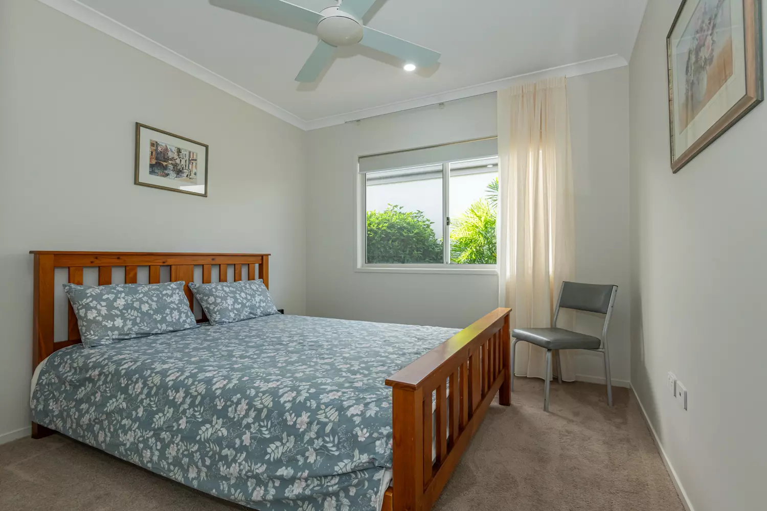 Stylish Living in a Prime Lifestyle Setting 