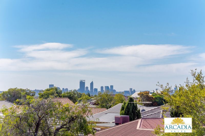 ARCADIA WATERS BICTON - This Apartment is Sure to Impress...