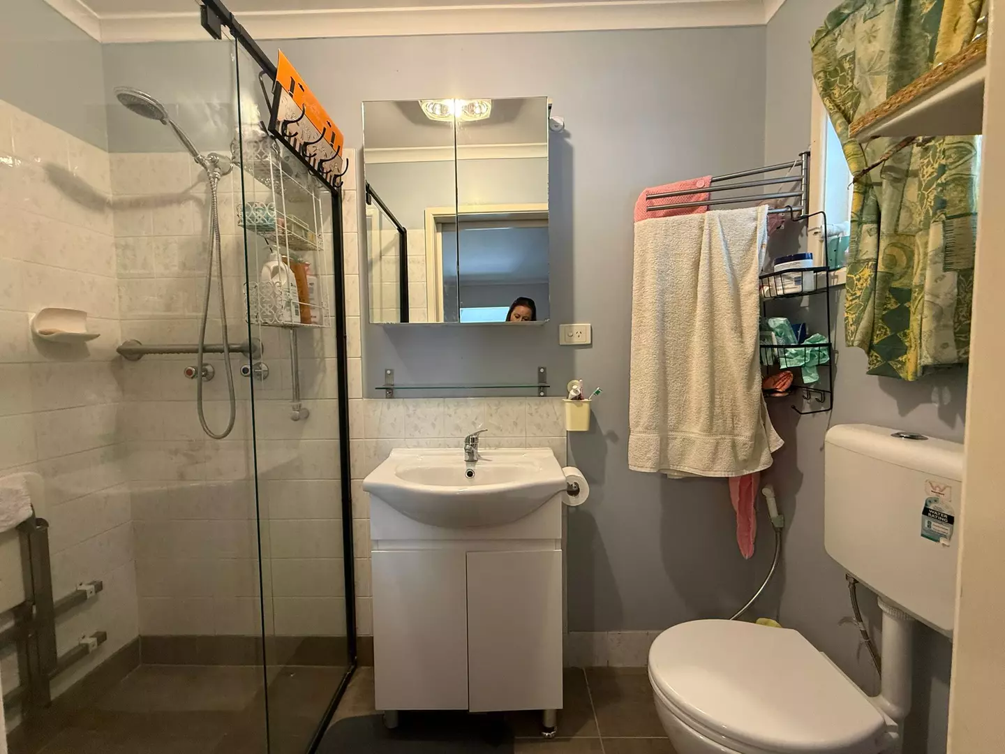 3 Bedroom Home in an Over 50's Living gated complex with Modern Facilities 