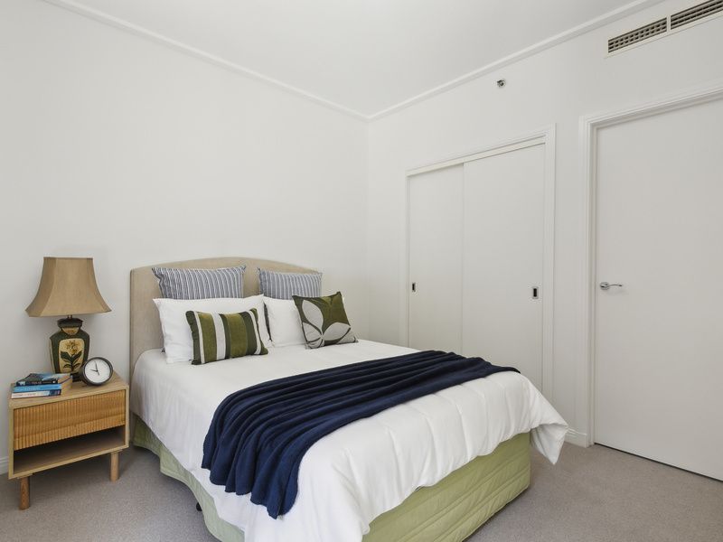 Bright and Fresh Retreat with Private Courtyard