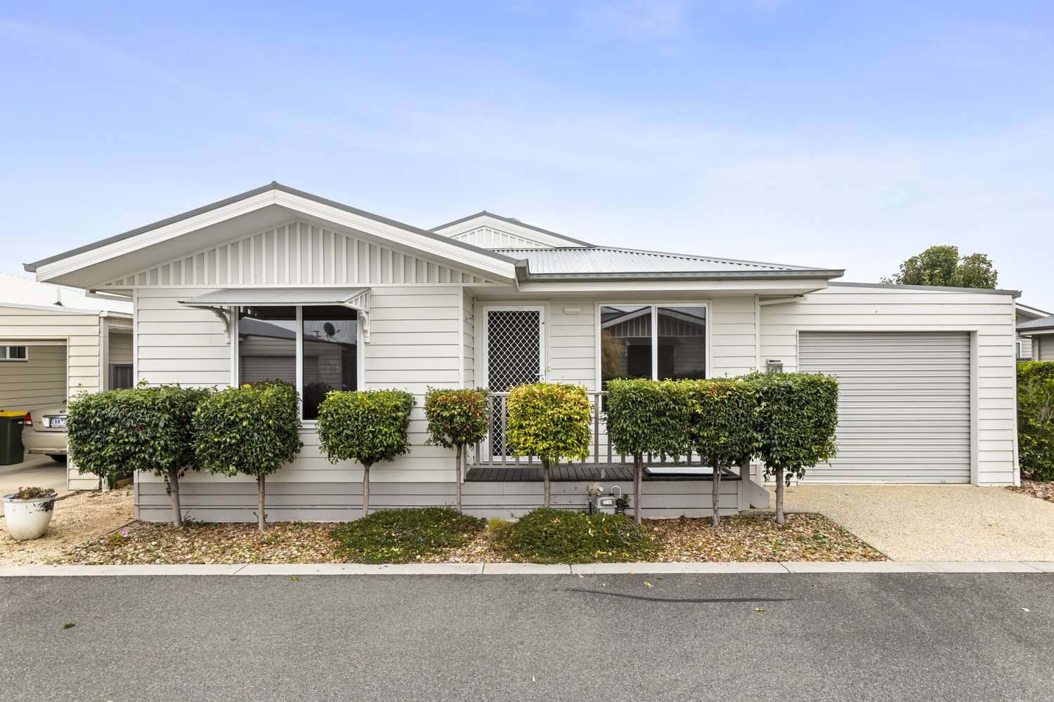 Comfortable Living in Prime Community