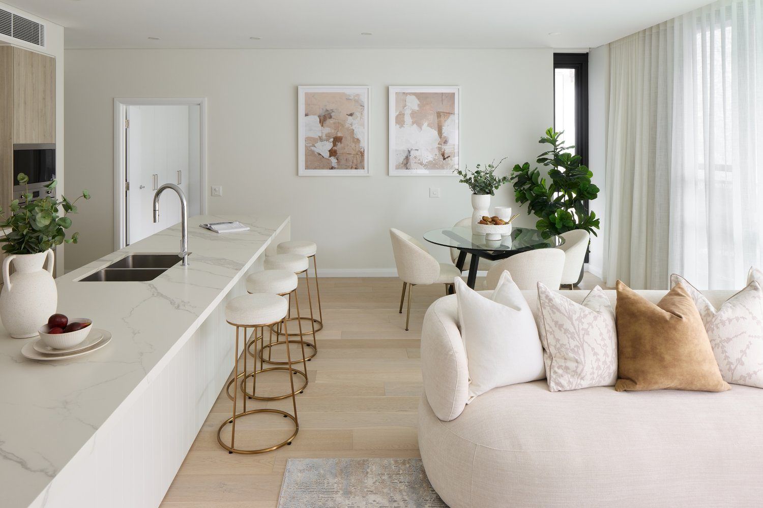 Spacious two-bedroom apartment with study and beautiful bay views