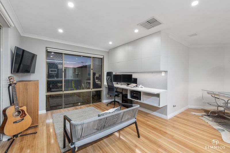 Standalone street front villa