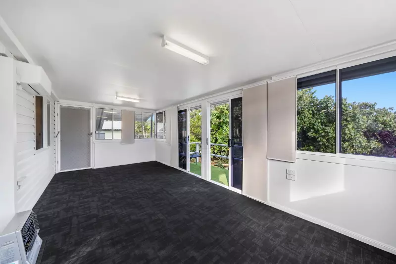 Tweed Broadwater Village, an Over 50’s Pet Friendly Lifestyle Village. 