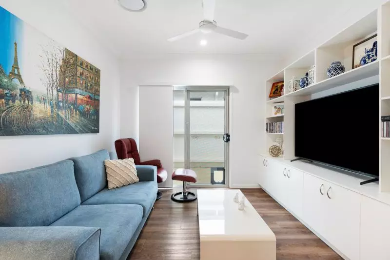 Site 77 - Established Gold Bronte