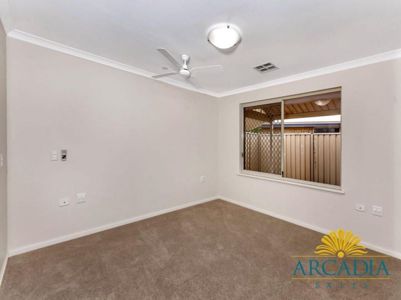 ARCADIA WATERS MANDURAH - Light & Bright, Carol 02 Design