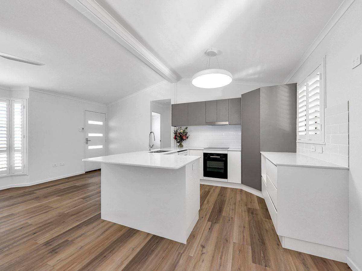 3 Bedroom Villa - NEWLY Renovated - Luxury!