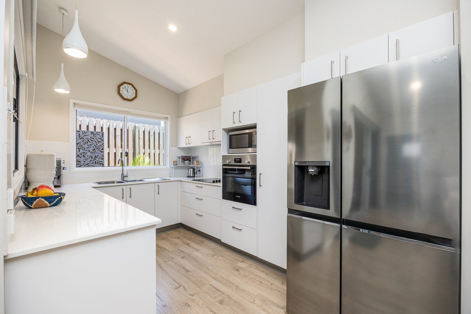 Simplicity, Comfort & Modern Alfresco Living