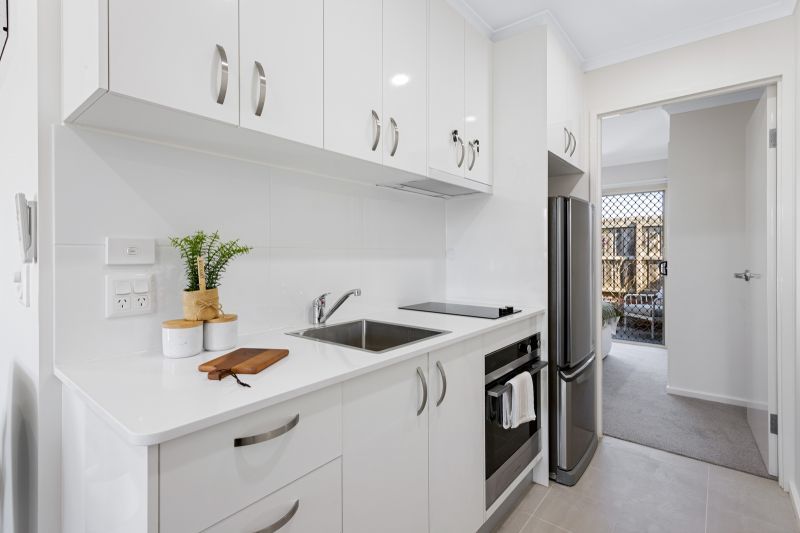 Newly renovated one-bedroom villa close to the community centre