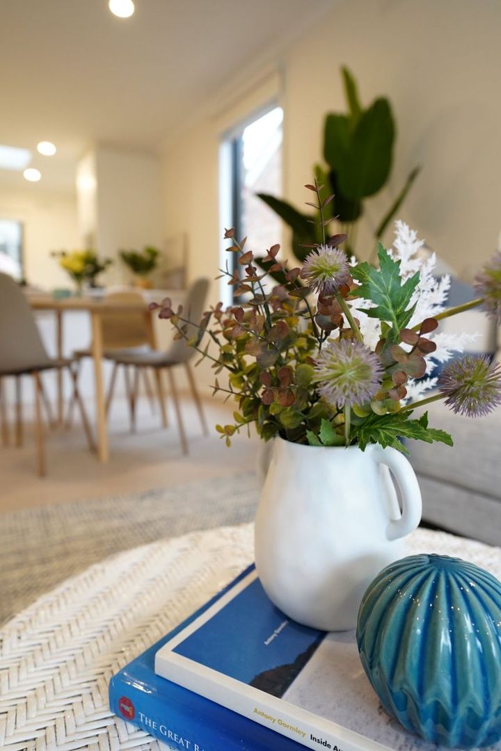 DEPOSIT TAKEN - Light and bright with a sunny courtyard