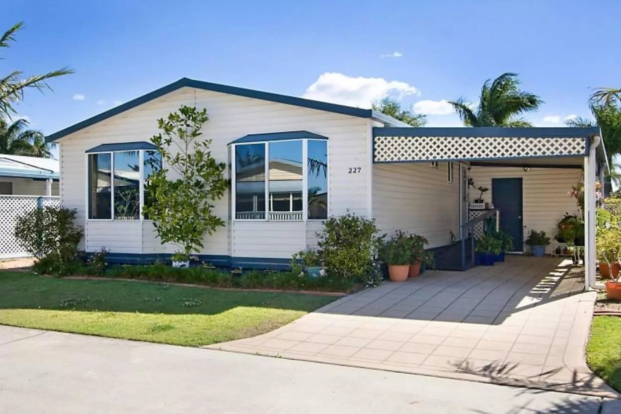 Noble Lakeside Park - Kingscliff's Premier over 50's ‘Pet Friendly’ village