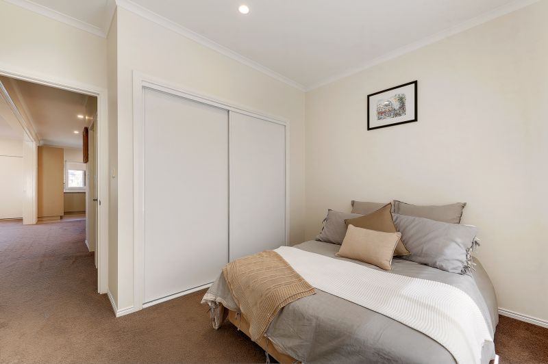 2 bedroom unit in pet friendly community