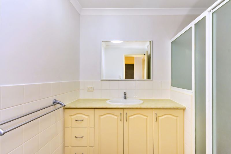 ARCADIA WATERS MADDINGTON - Enjoy The Serenity & Rear Gable Patio