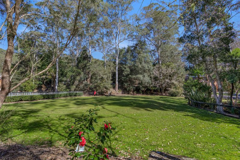 Sunny, Spacious and Close to Village Life