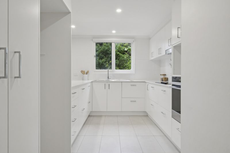 Ready to move in! Spacious apartment with Balcony, Lift Access & Serene Views