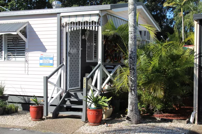 The Palms Village - Over 55's pet friendly Lifestyle Village