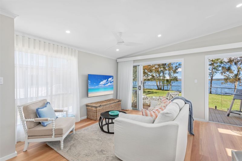 Lakeside Forster Village: The Cascade