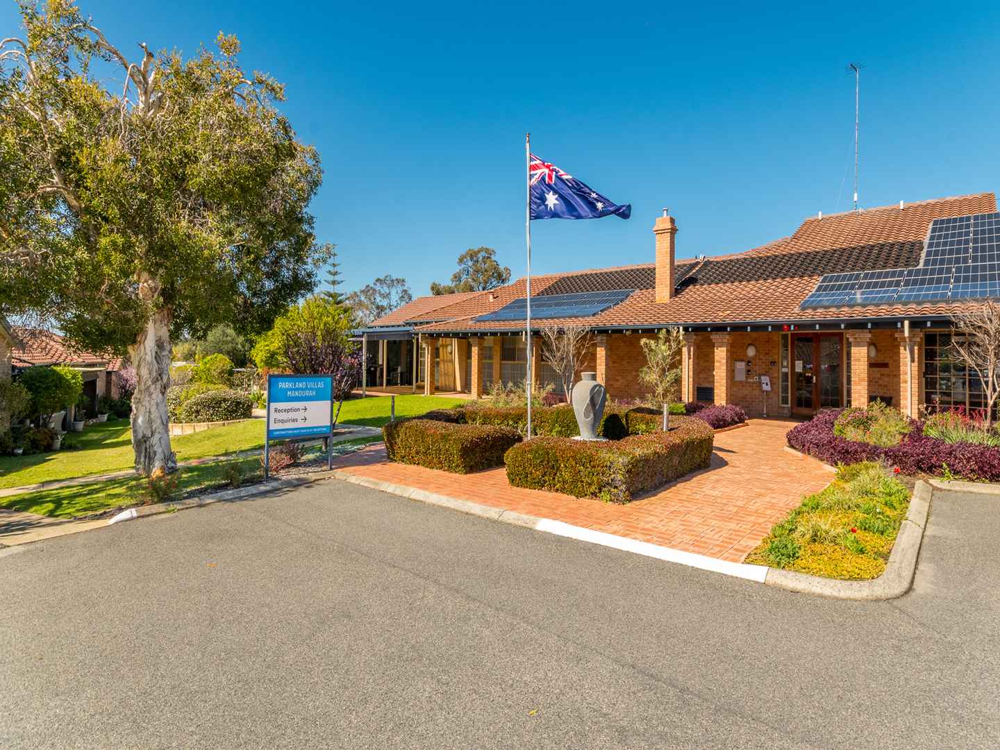 Ideally located and refreshed two bedroom villa