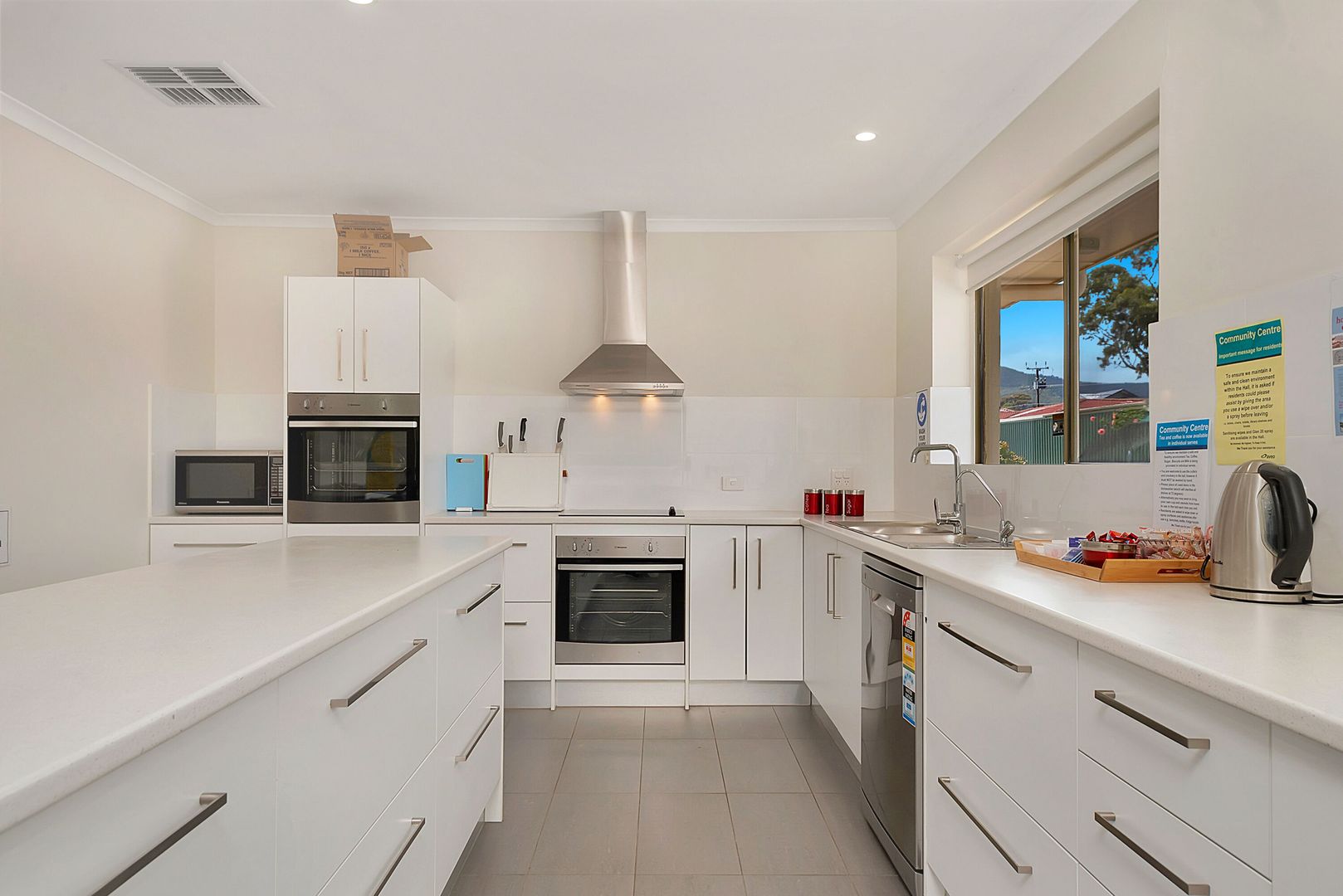 Resthaven Rostrevor ‘Leabrook Lodge’ Retirement Living offers 62 two-bedroom units close to Campbelltown Public Library, East Adelaide Healthcare, and Payneham Tavern.