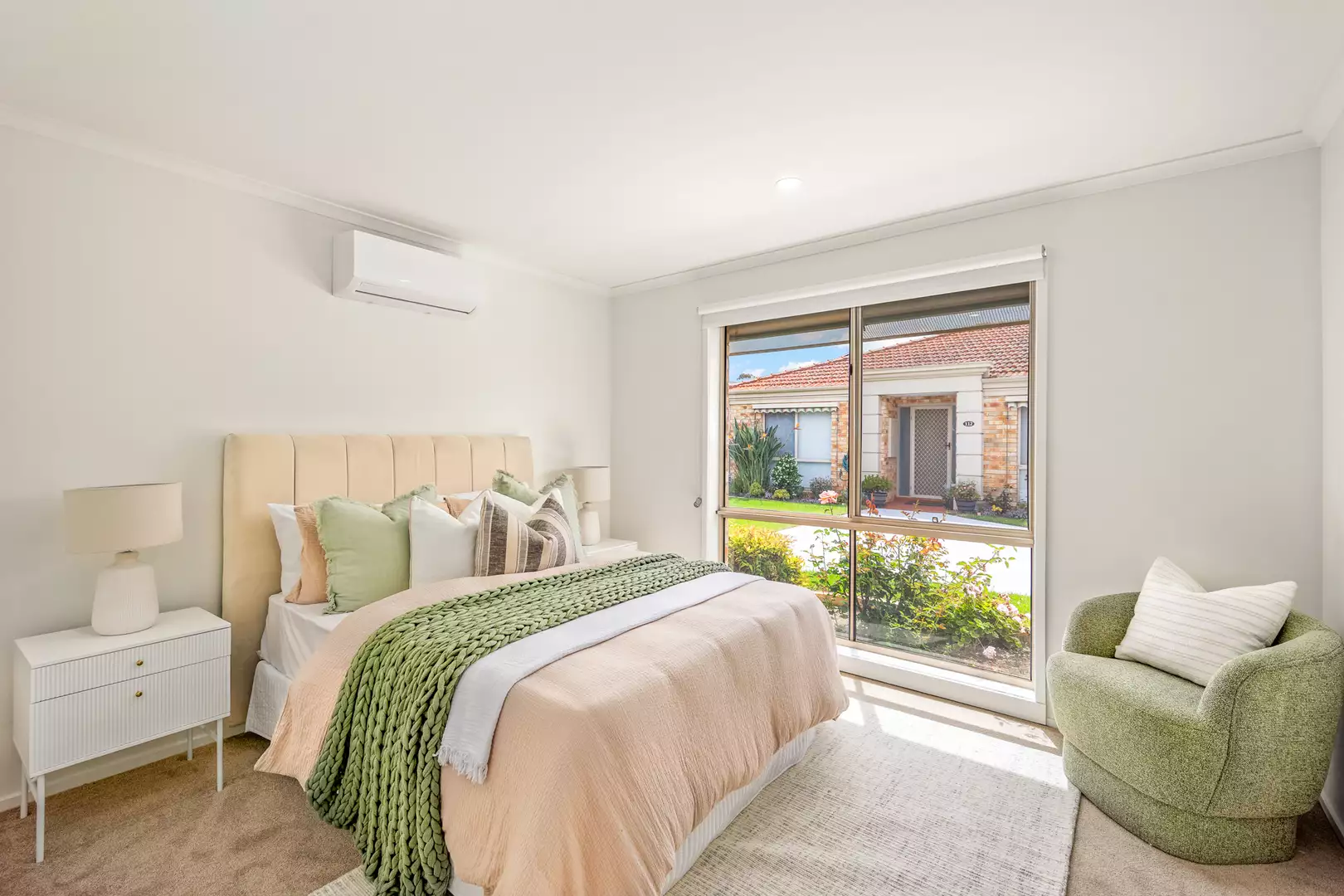 Gorgeous Villas, Close to Everything, Great Community, Keilor Village