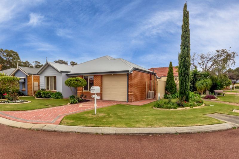 ARCADIA WATERS MANDURAH - THE ONLY ONE OF ITS KIND