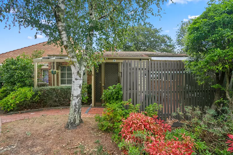 Corner Unit with Courtyard and Vaulted Ceilings