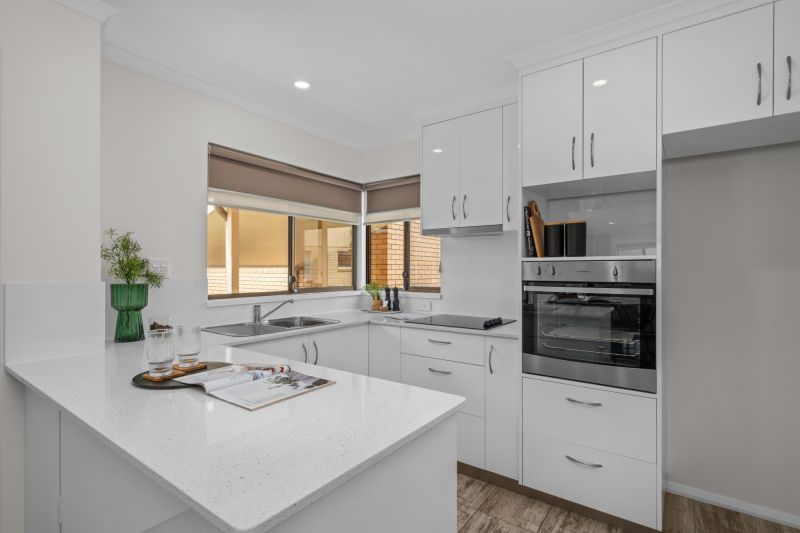 Modern villa with views of Bilton Bay