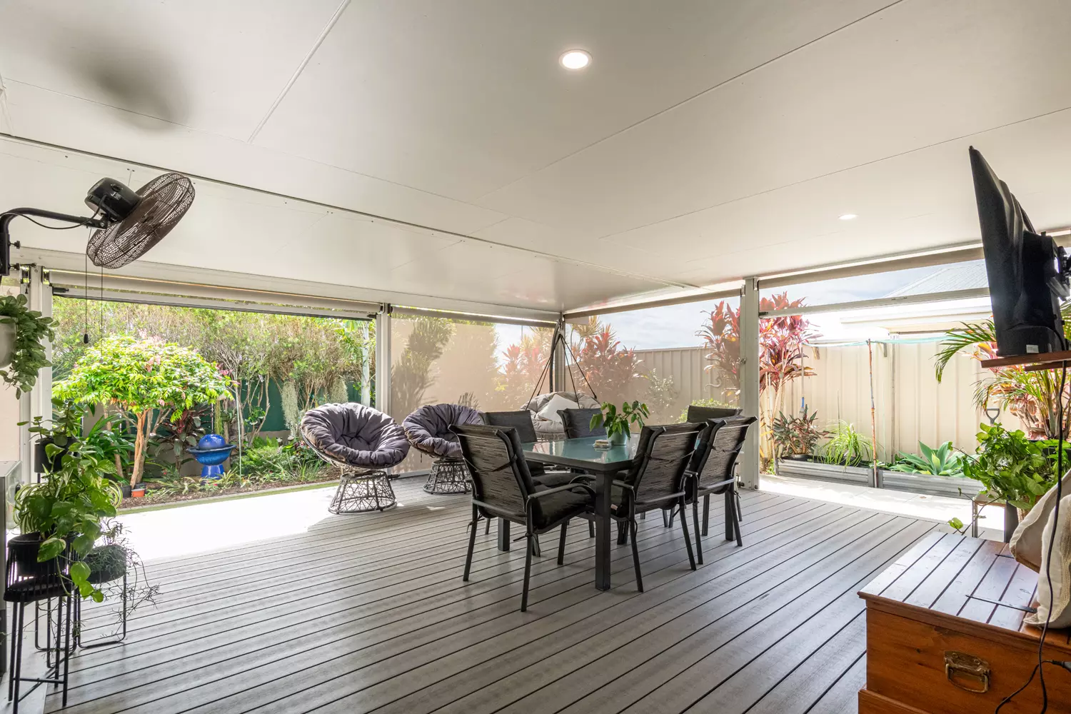 Travel, Relax, Entertain - The Ultimate Over-50’s RV Home 