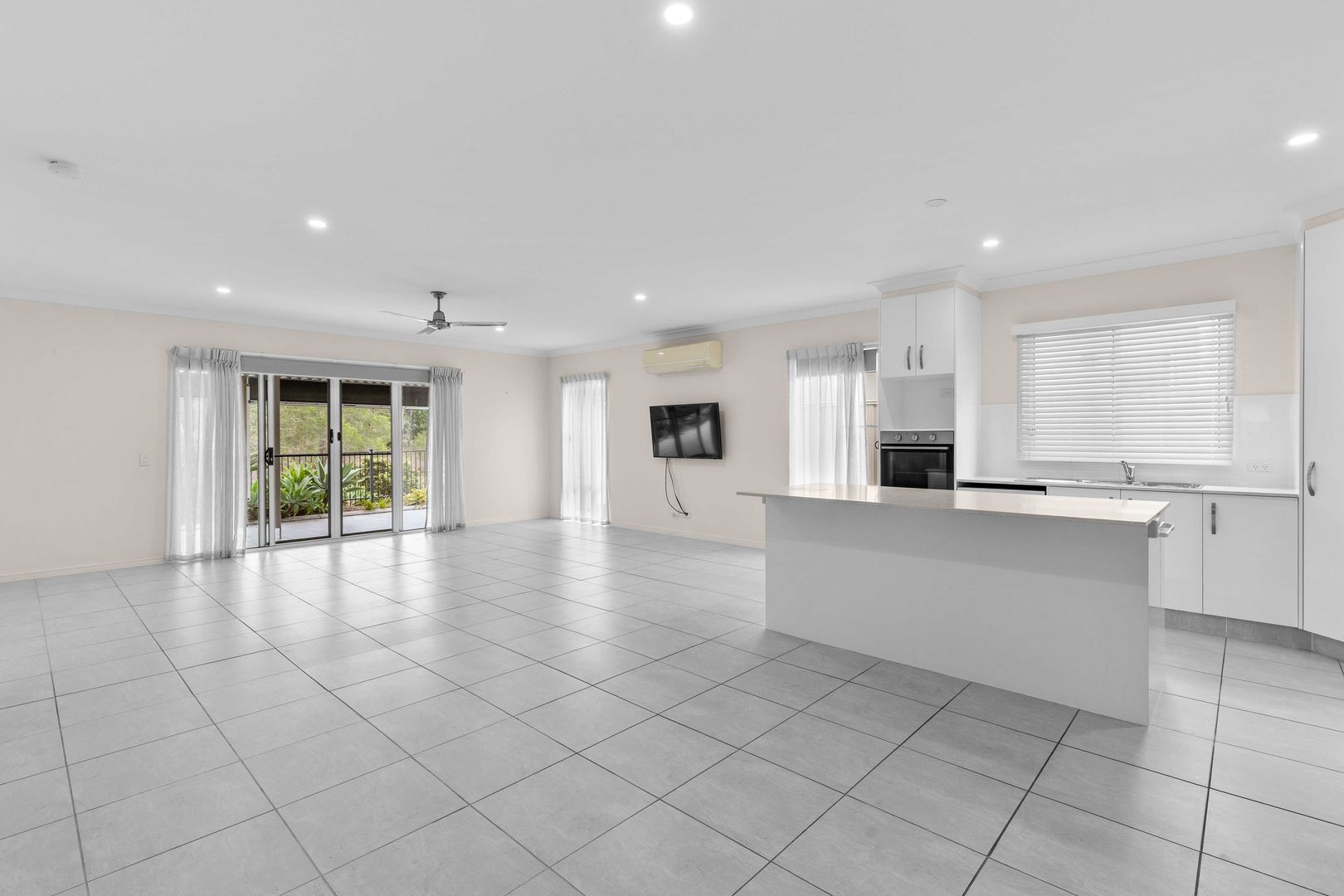 A Lakeside Home with Wonderful Potential – YOUR LAKESIDE DREAM AWAITS!