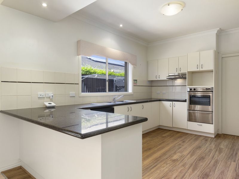 Stylish Home, Tranquil Setting