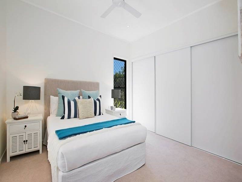 Spacious two-bedroom villa with a beautiful garden outlook