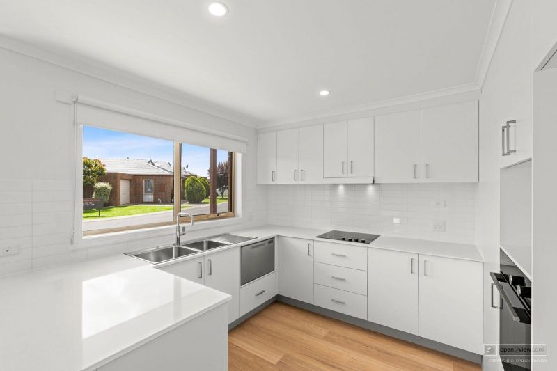 2 bedroom unit w/ garage - ready to move in and enjoy retirement