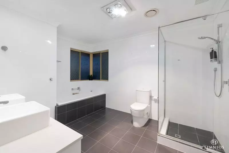 Super Spacious Townhouse!