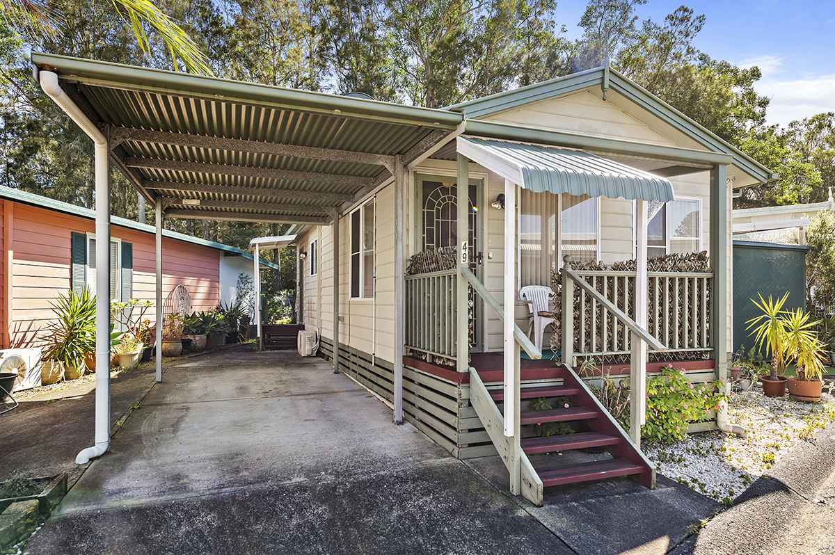 UNDER CONTRACT - Beautiful Bushland Outlook - Great Courtyard - Spacious with high ceilings