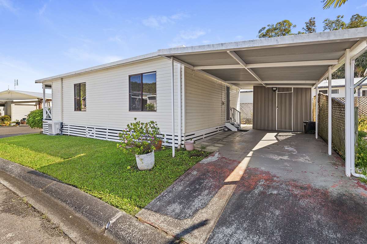 UNDER CONTRACT - Roomy and Fresh - Easy Car access - Sunny and Bright Living Room