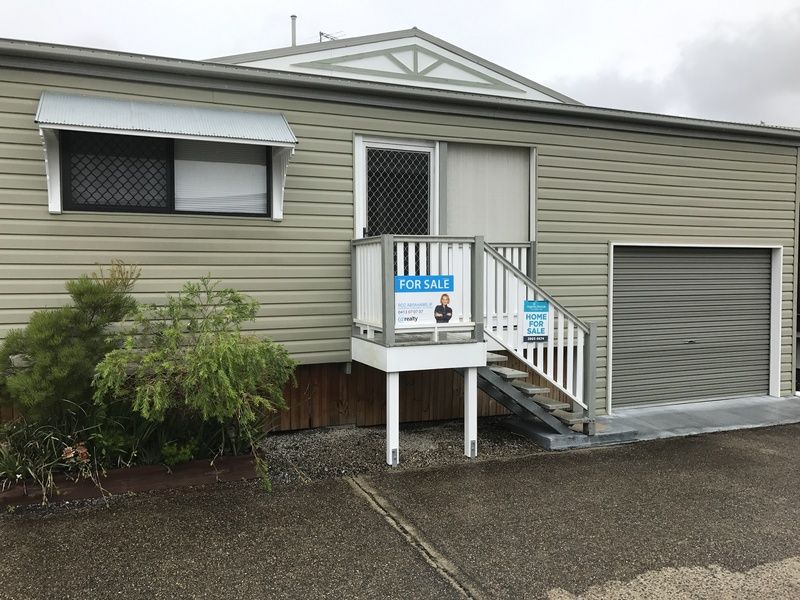 As new home, never occupied! In over 50s lifestyle Community