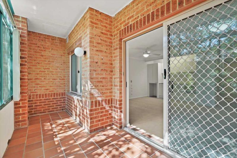 Ground Floor Studio Apartment with East Facing enclosed balcony