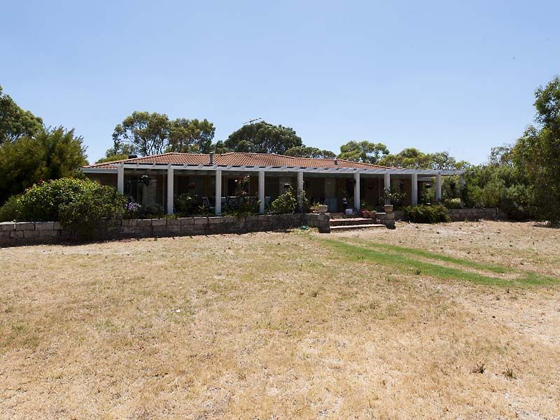 PLENTY OF SPACE FIVE BEDROOMS AND ACERAGE