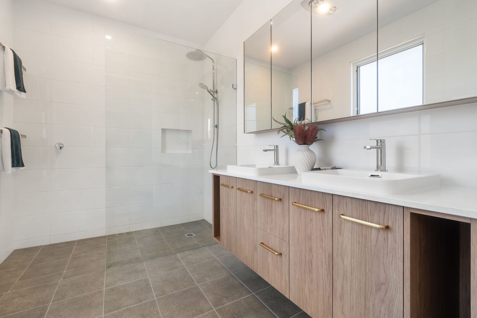 Silkwood Contempo | Modern Charm