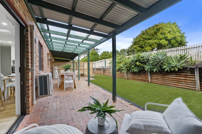 Open-plan two-bedroom villa available now