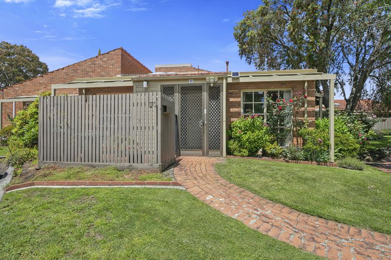 Beautifully Refreshed Villa in Prime Position