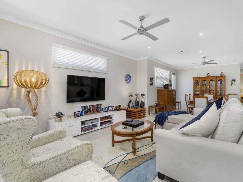 Modern Lowset Boasting a Northern Aspect