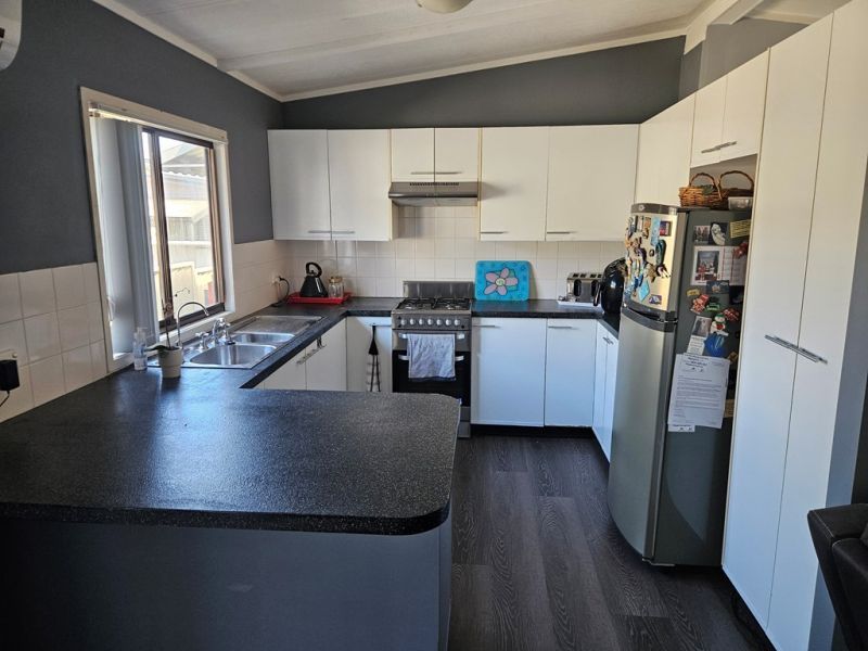 Spacious - Won't Last Long