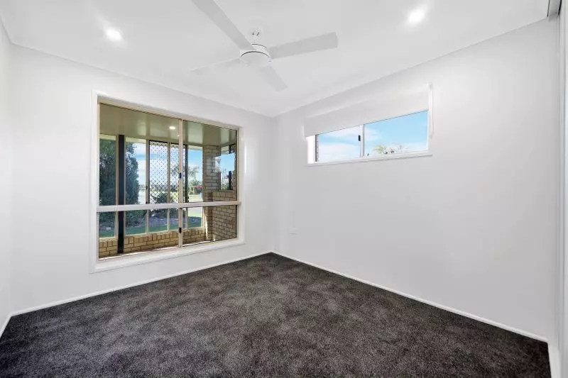 Stand alone villa, ready now!