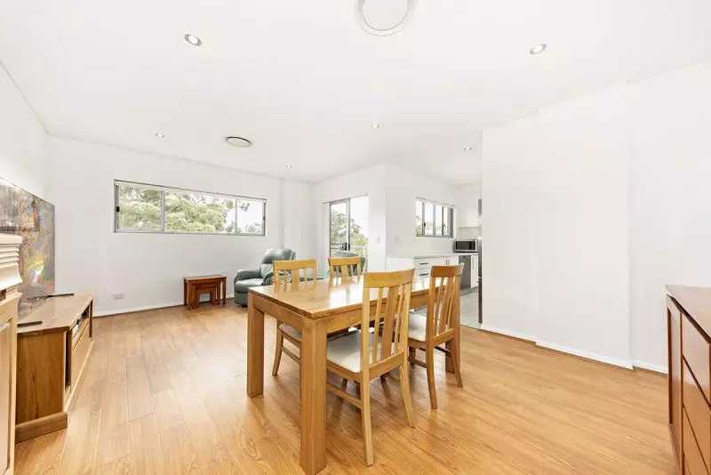 North and East Facing Premier Apartment with Study Nook and Roomy Foyer-like Entrance